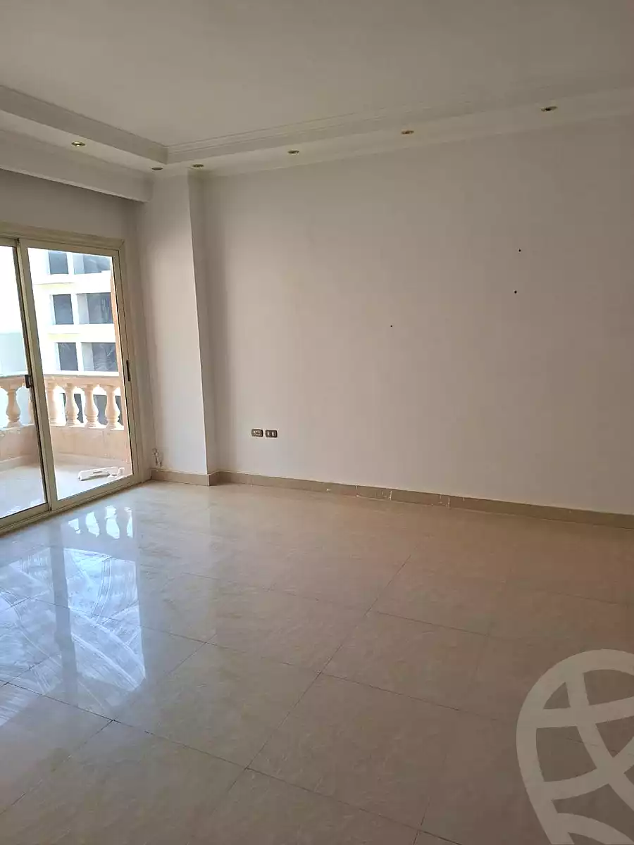 https://aqarmap.com.eg/ar/listing/7296181-for-sale-cairo-new-cairo-north-investors-salama-hegazi-st