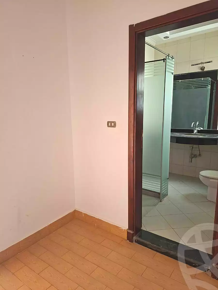 https://aqarmap.com.eg/ar/listing/7296181-for-sale-cairo-new-cairo-north-investors-salama-hegazi-st