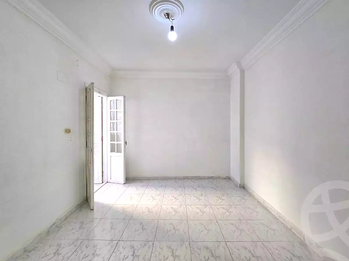 https://aqarmap.com.eg/ar/listing/7296488-for-rent-alexandria-lsywf-el-seyouf-bahri-ahmed-barakat-st