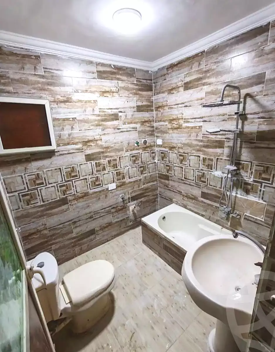 https://aqarmap.com.eg/ar/listing/7297532-for-sale-alexandria-al-agamy-el-hanouvel-yathreb-st