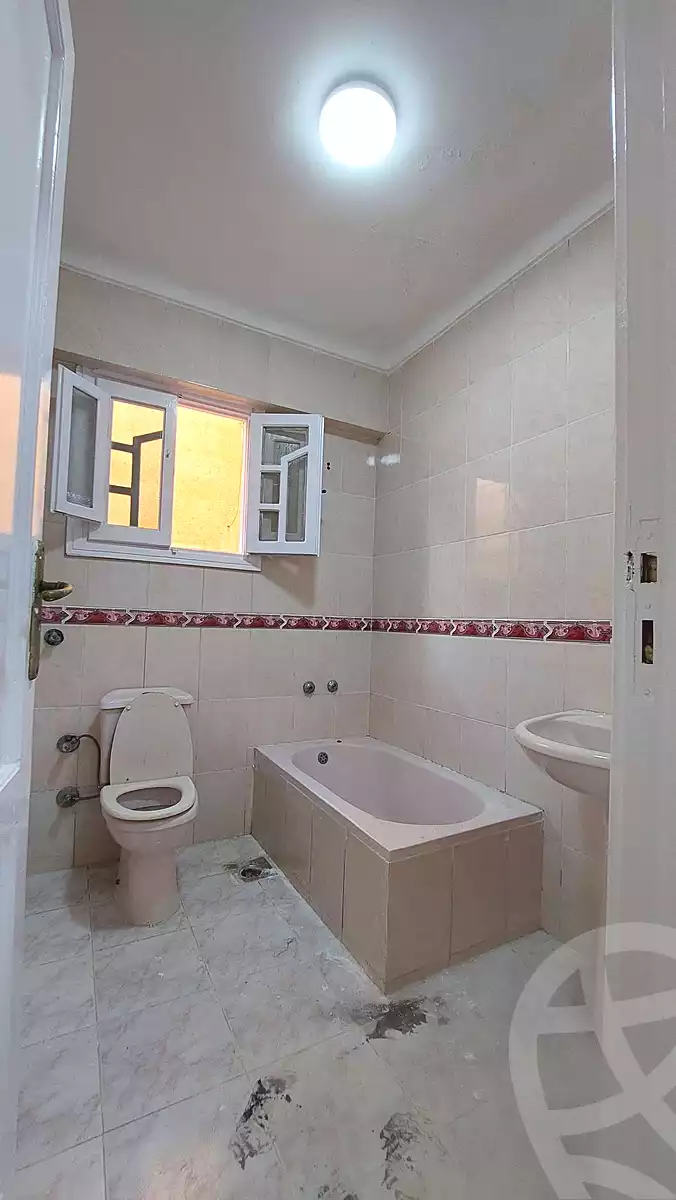 https://aqarmap.com.eg/en/listing/7297552-for-sale-alexandria-al-agamy-shataa-el-nakheel