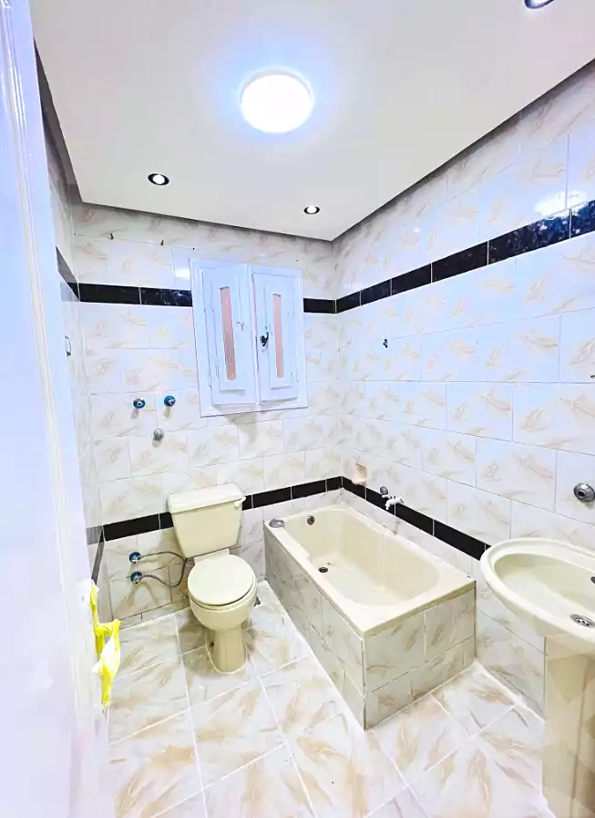 https://aqarmap.com.eg/ar/listing/7297742-for-sale-alexandria-al-agamy