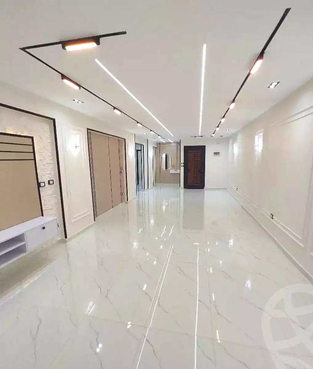 https://aqarmap.com.eg/ar/listing/7297937-for-sale-alexandria-al-agamy-lbytsh-el-reyad-st