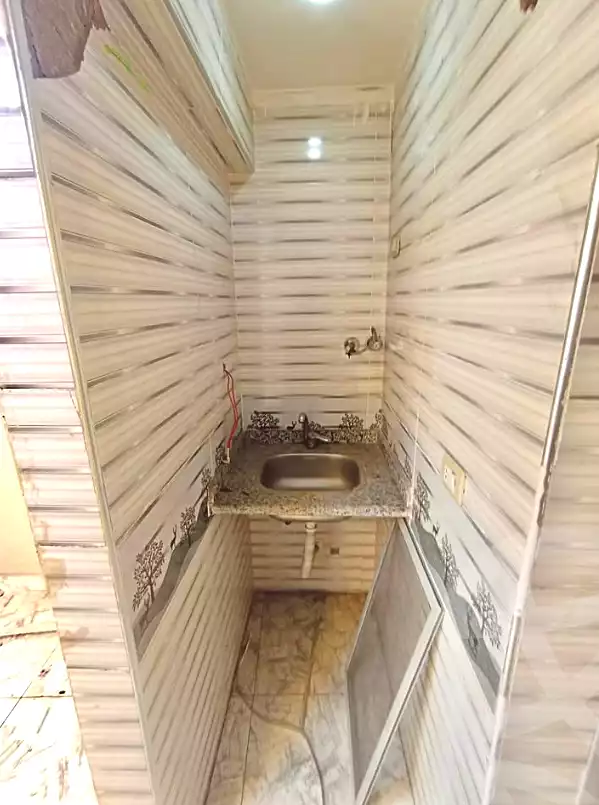 https://aqarmap.com.eg/ar/listing/7298014-for-rent-alexandria-alexandria-marsa-matrouh-rd