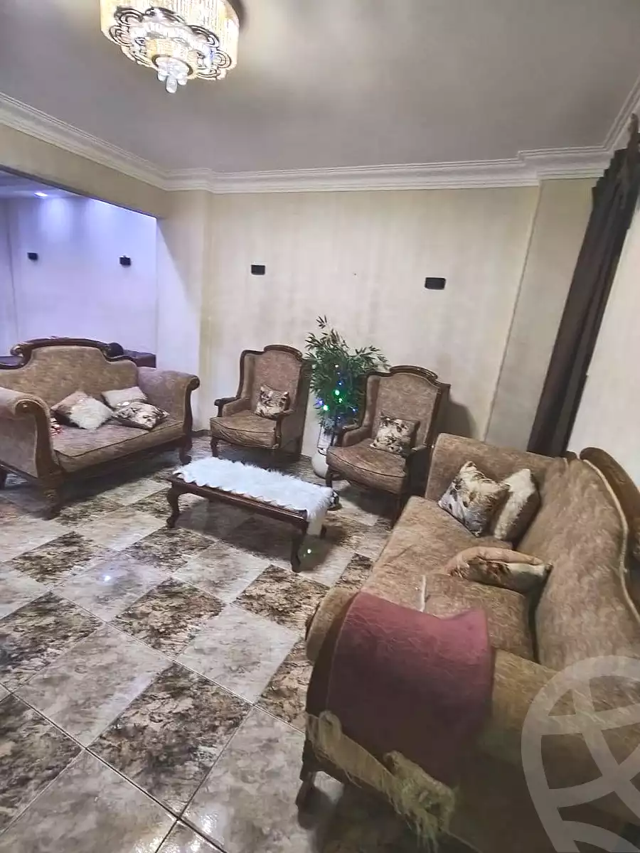 https://aqarmap.com.eg/ar/listing/7298138-for-sale-cairo-helwan-kwrnysh-hlwn