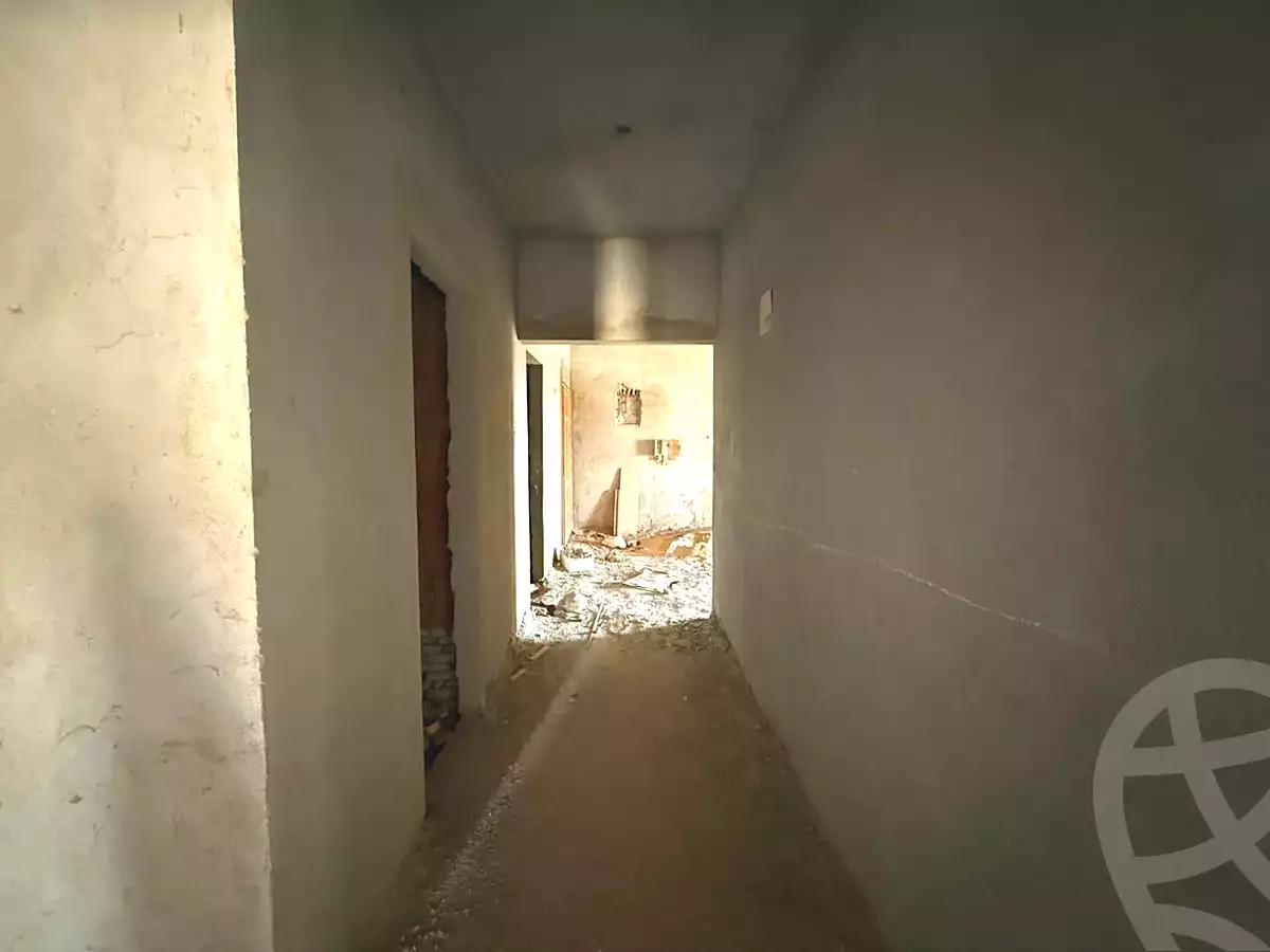 https://aqarmap.com.eg/en/listing/7298172-for-sale-cairo-el-sheikh-zayed-city-compounds-el-khamayel