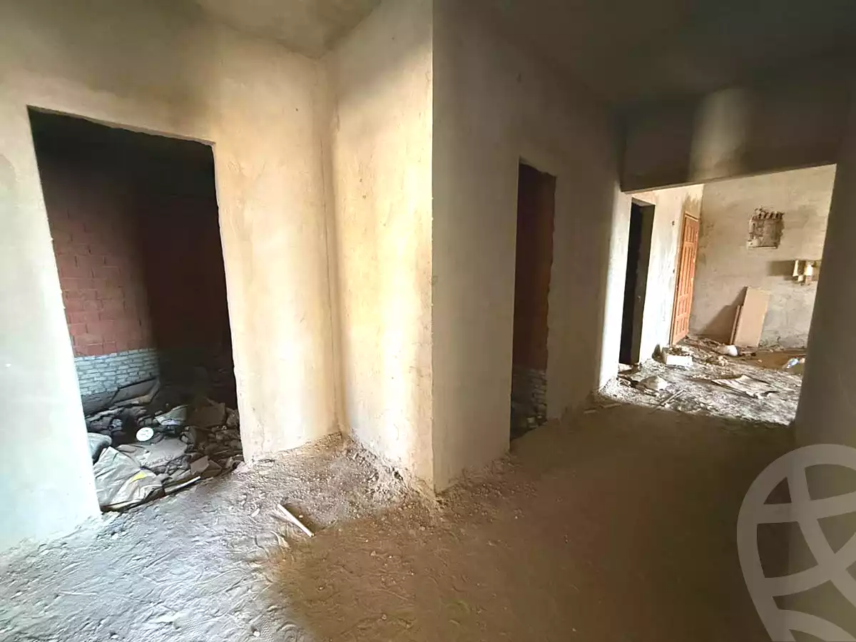 https://aqarmap.com.eg/en/listing/7298172-for-sale-cairo-el-sheikh-zayed-city-compounds-el-khamayel