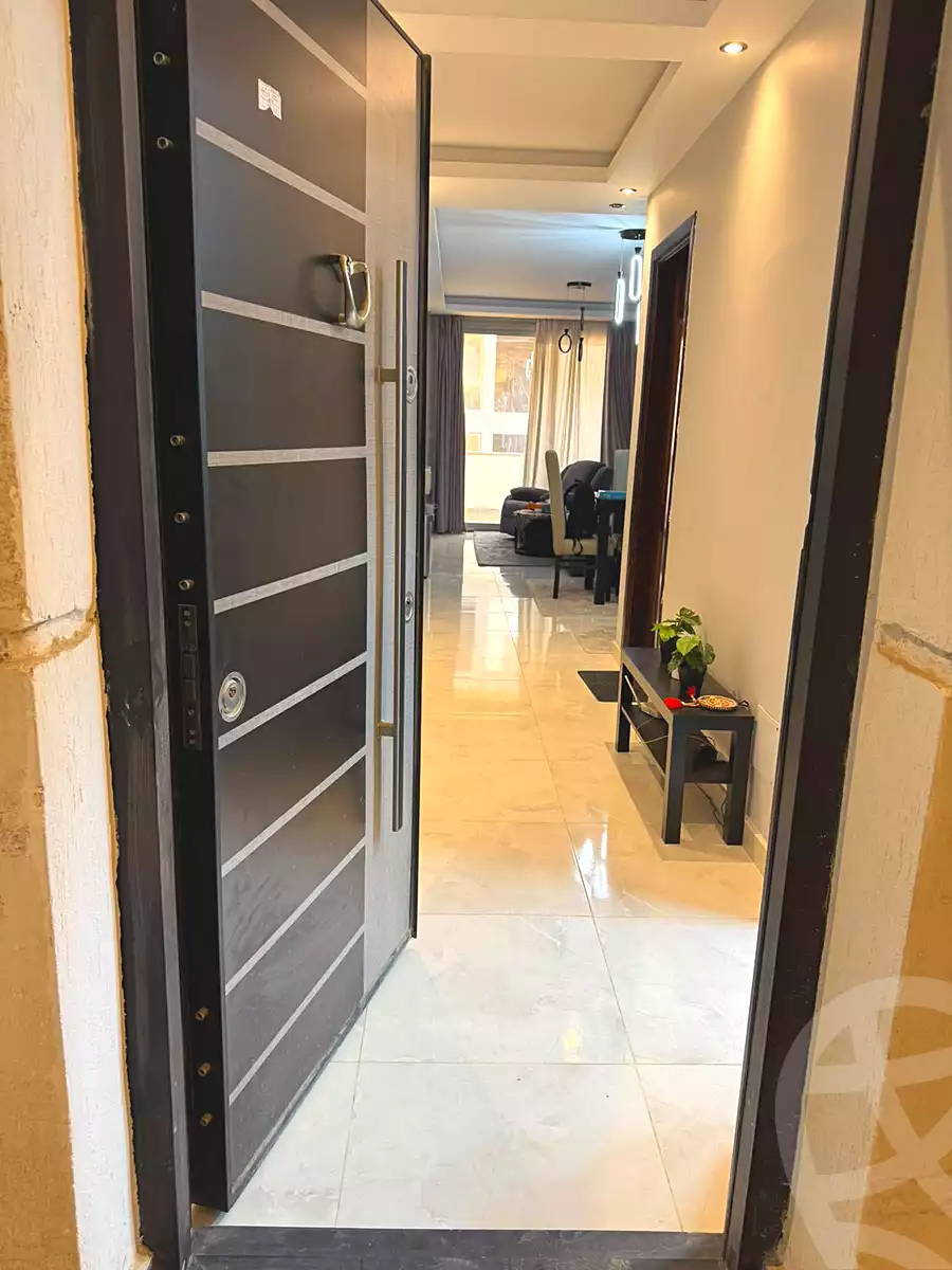 https://aqarmap.com.eg/ar/listing/7298175-for-sale-cairo-6th-of-october-el-tawsaat-el-shamalya-hy-2000-qt