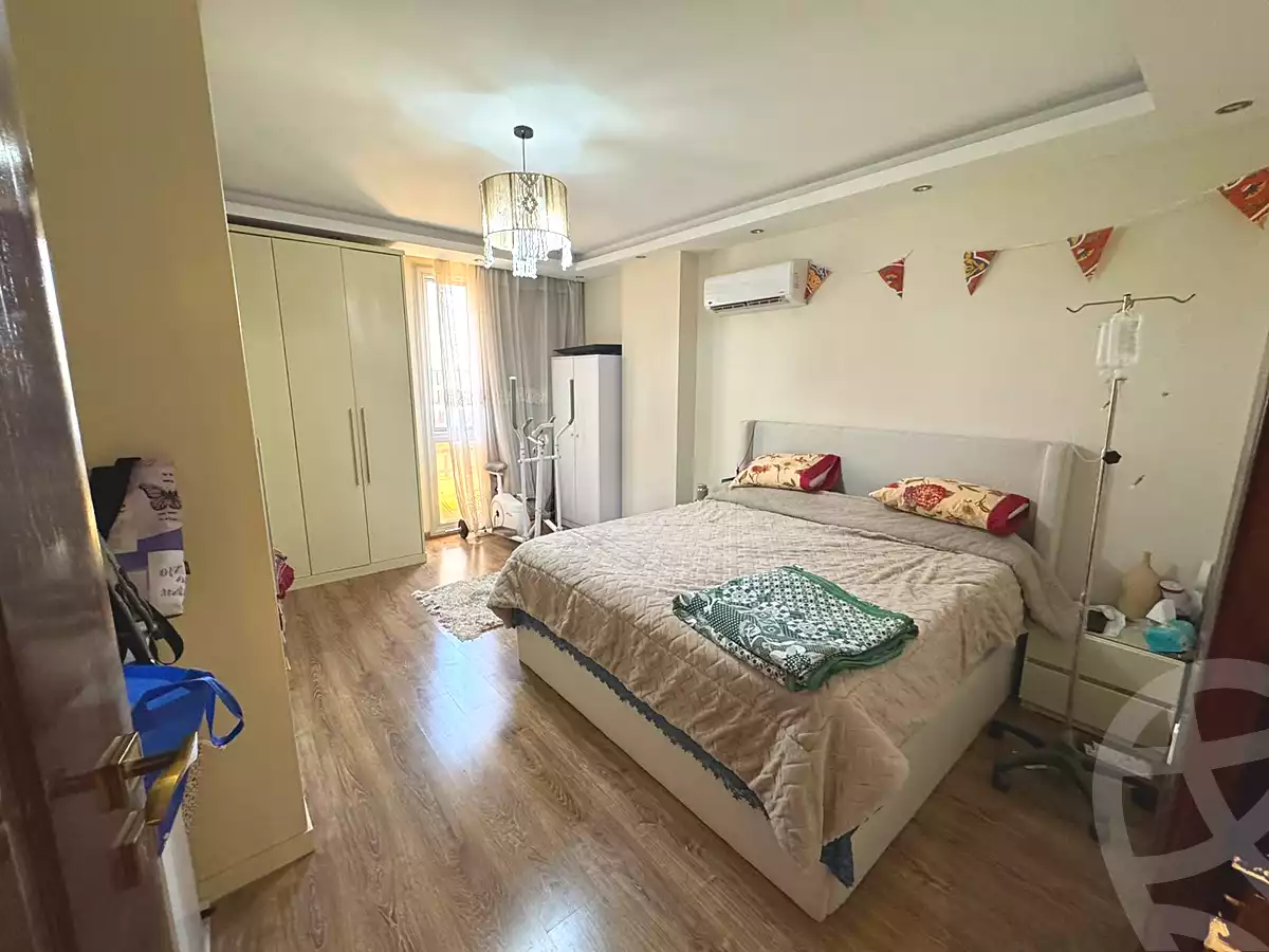 https://aqarmap.com.eg/ar/listing/7298175-for-sale-cairo-6th-of-october-el-tawsaat-el-shamalya-hy-2000-qt