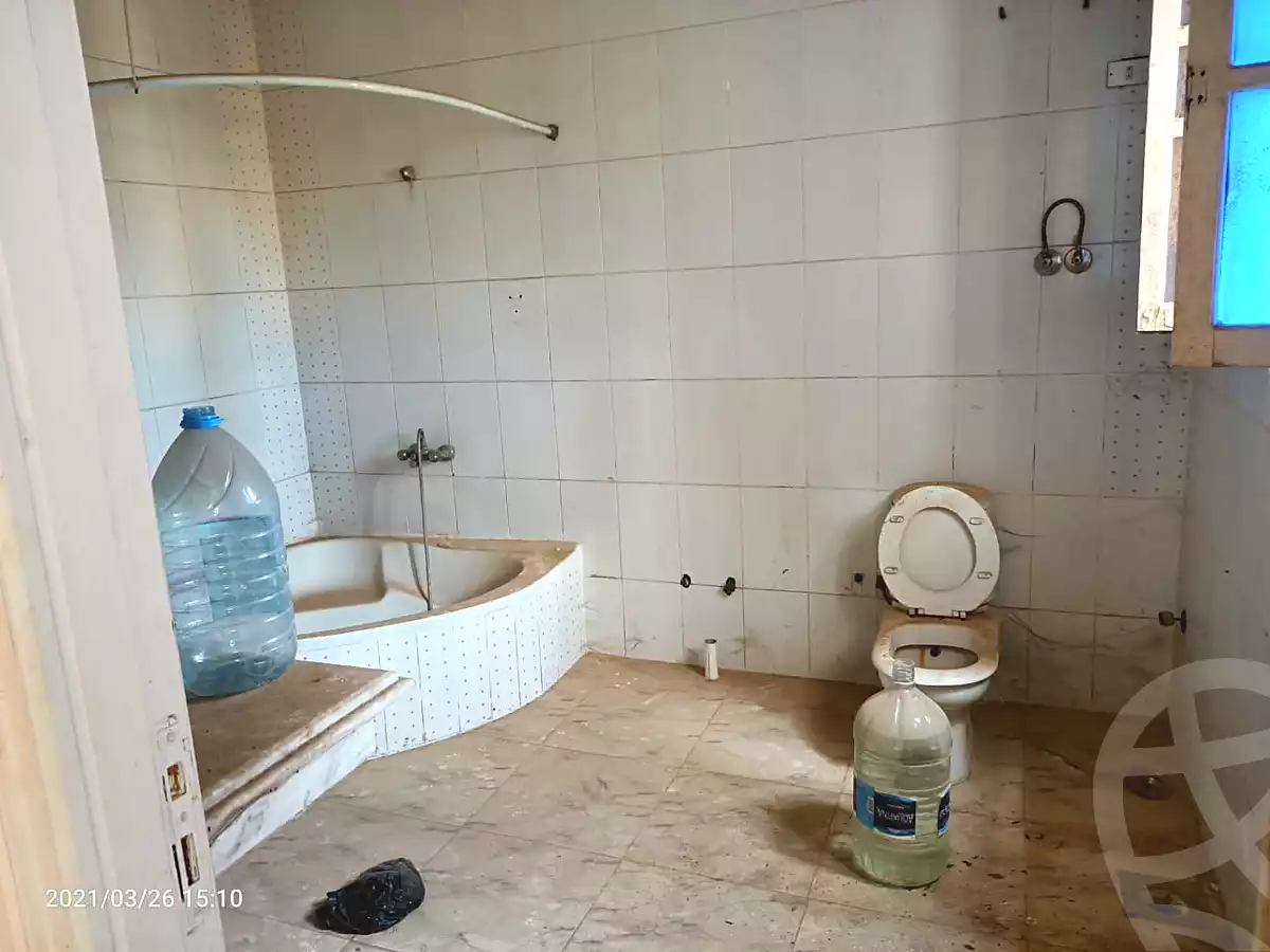 فيلا بـ٨ غرف نوم في الريف الاوربي، صورة ١٣ من ٢٧