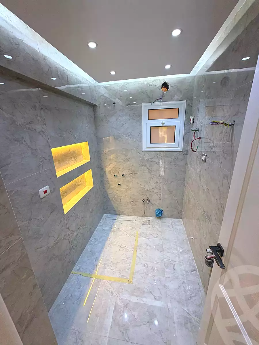 https://aqarmap.com.eg/en/listing/7298467-for-sale-cairo-new-cairo-lrhb-city-phase-2-amr-ibn-el-aas-st