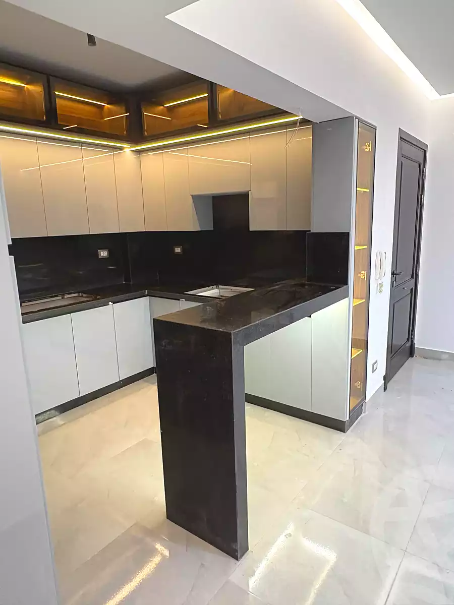 https://aqarmap.com.eg/en/listing/7298467-for-sale-cairo-new-cairo-lrhb-city-phase-2-amr-ibn-el-aas-st