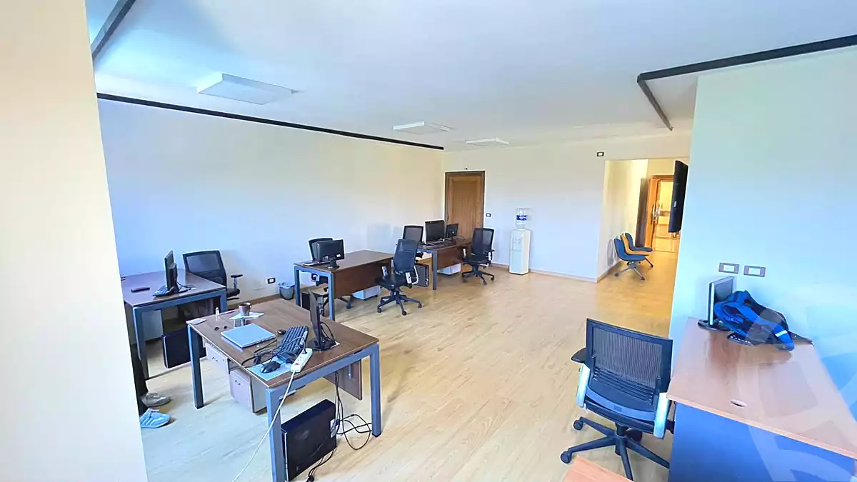 https://aqarmap.com.eg/ar/listing/7298616-for-rent-cairo-el-maadi-zahraa-el-maadi-shr-krfwr-lryysy