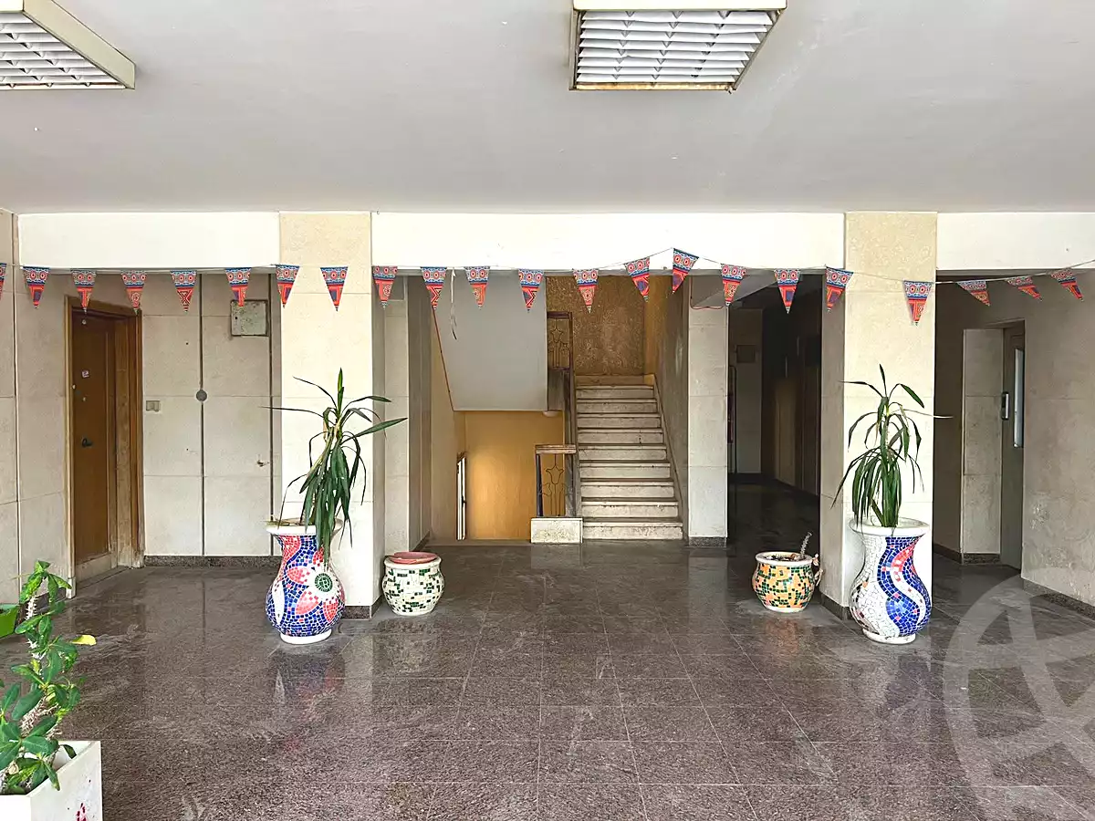 https://aqarmap.com.eg/ar/listing/7298616-for-rent-cairo-el-maadi-zahraa-el-maadi-shr-krfwr-lryysy