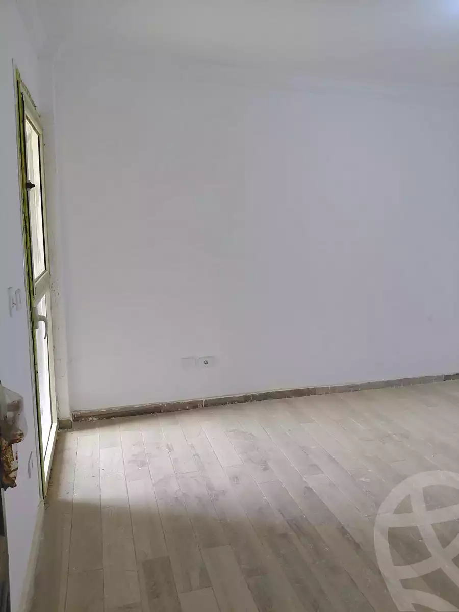 https://aqarmap.com.eg/en/listing/7298695-for-rent-cairo-6th-of-october-compounds-jn-ktwbr