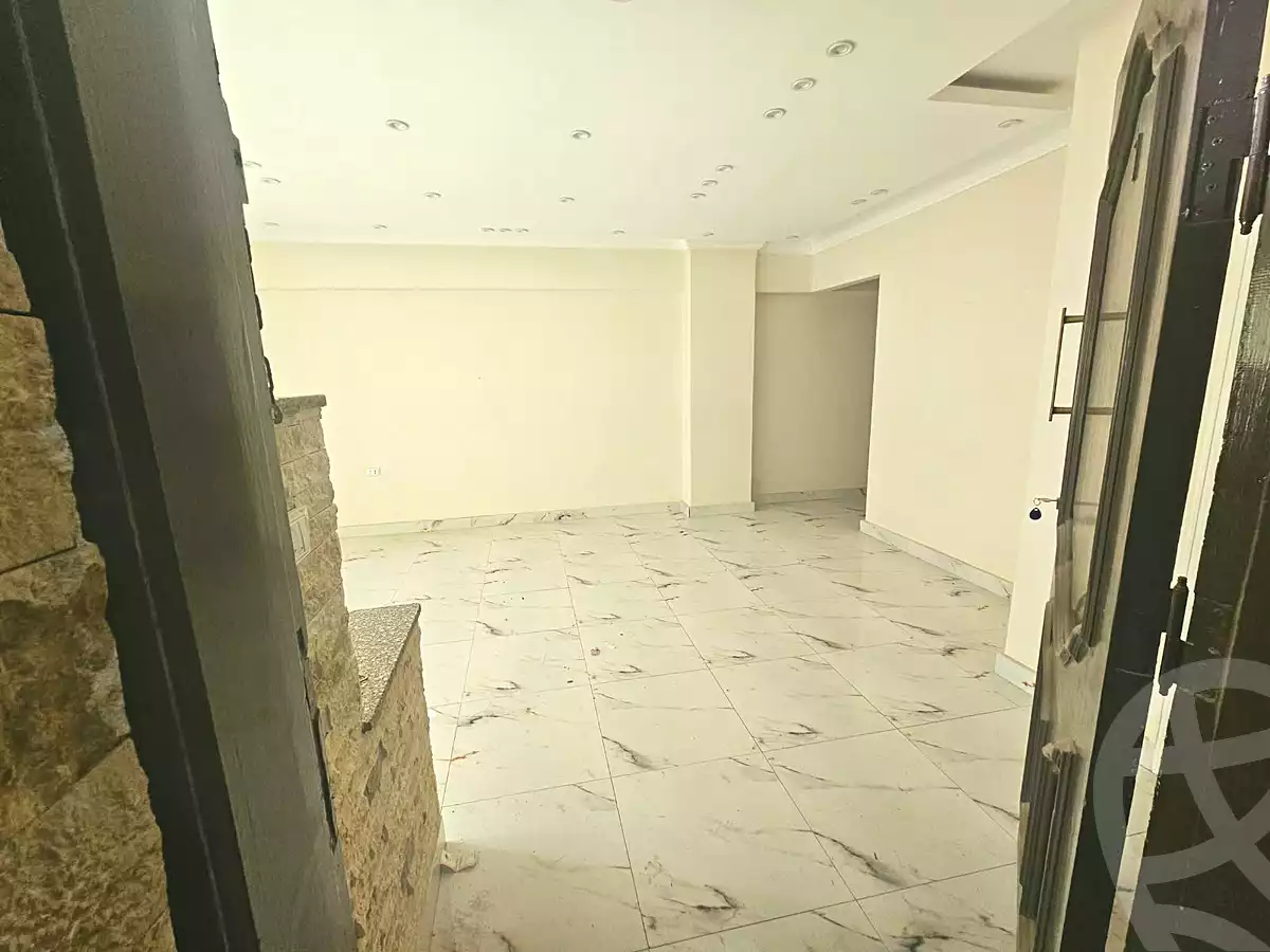 https://aqarmap.com.eg/ar/listing/7298713-for-rent-cairo-6th-of-october-el-ahyaa-neighborhood-2nd-street-2