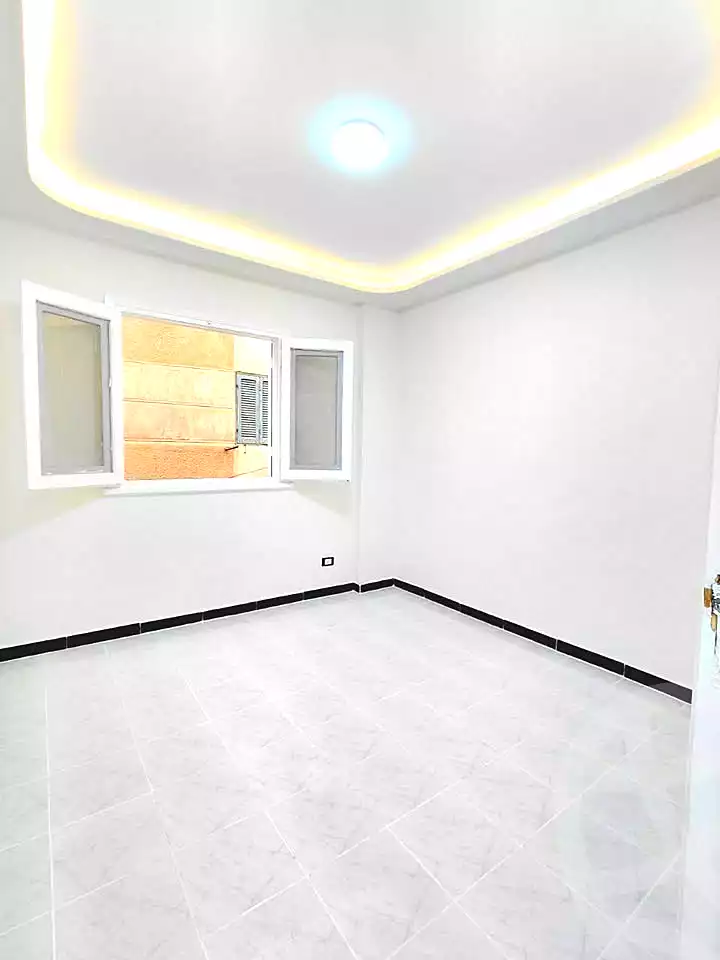 https://aqarmap.com.eg/ar/listing/7298833-for-sale-alexandria-al-agamy-shataa-el-nakheel