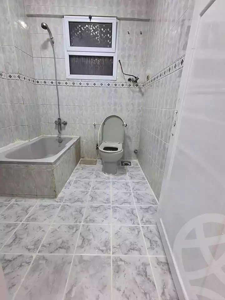 https://aqarmap.com.eg/en/listing/7299370-for-sale-alexandria-al-agamy-shataa-el-nakheel