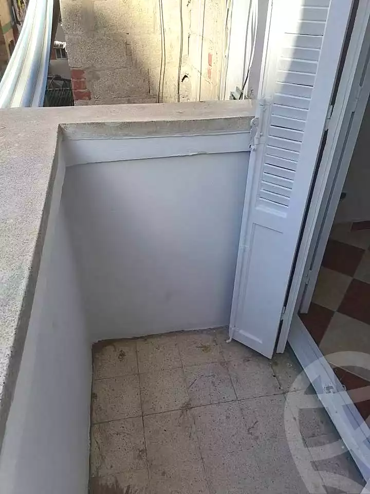 https://aqarmap.com.eg/ar/listing/7299387-for-sale-alexandria-el-asafra-l-sfr-qbly-street-30