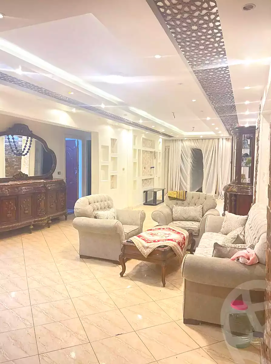 https://aqarmap.com.eg/en/listing/7297904-for-sale-alexandria-camp-cesar