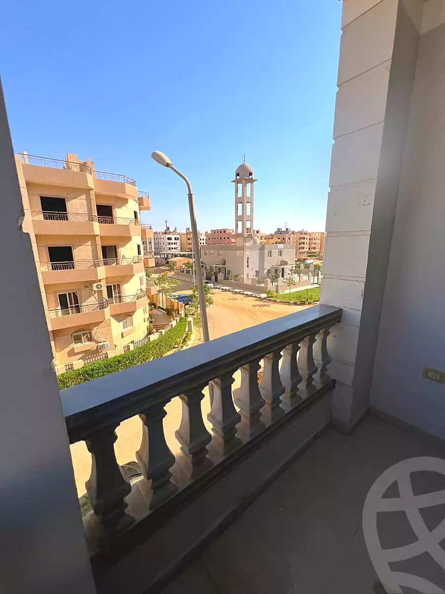 https://aqarmap.com.eg/ar/listing/7300510-for-sale-cairo-6th-of-october-el-tawsaat-el-shamalya-hy-2000-qt