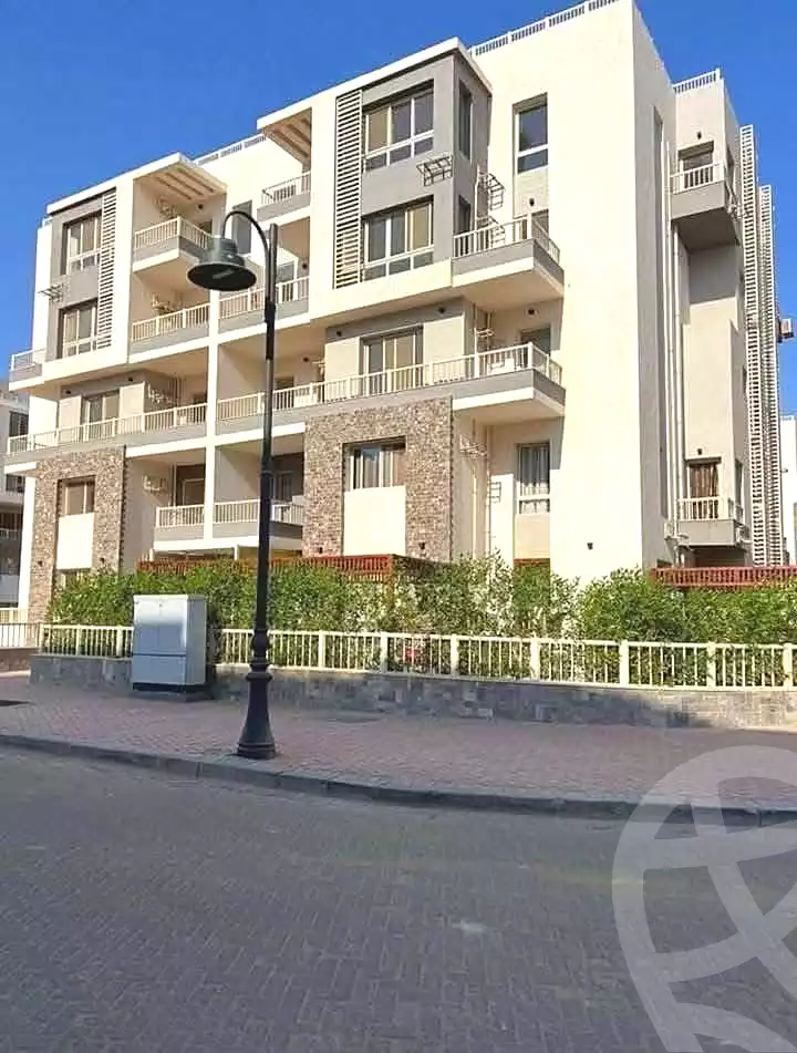https://aqarmap.com.eg/ar/listing/7300781-for-sale-cairo-new-cairo-compounds-jyd