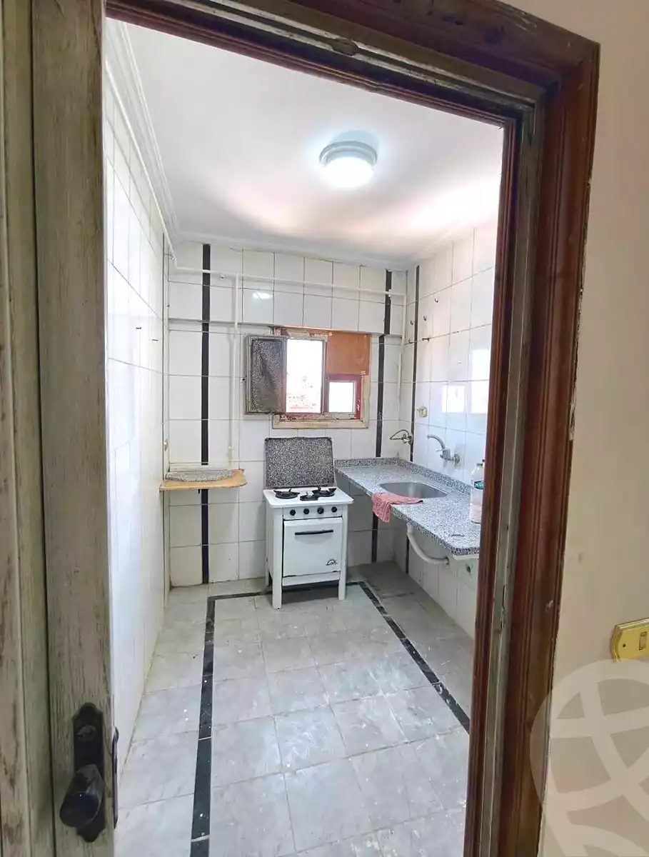 https://aqarmap.com.eg/en/listing/7300989-for-sale-alexandria-bakoos-el-souk-station-st