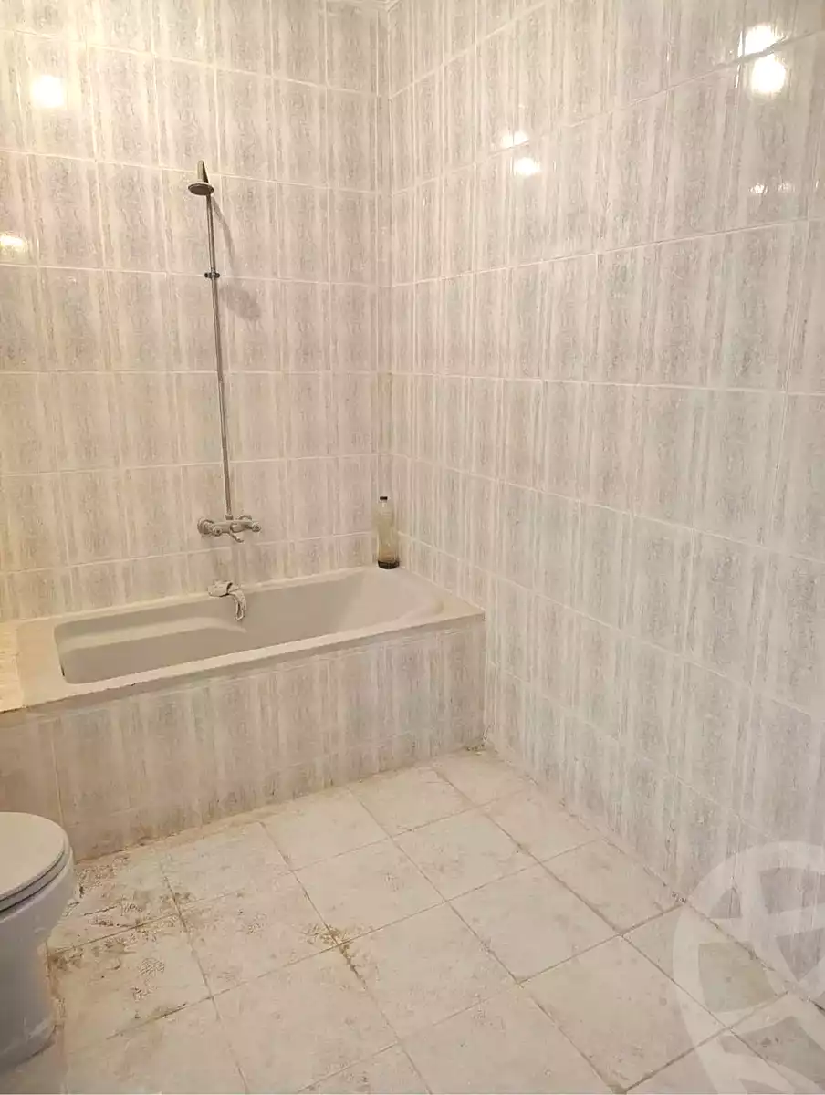 https://aqarmap.com.eg/ar/listing/7301833-for-sale-alexandria-al-agamy-lbytsh-abou-dib-st