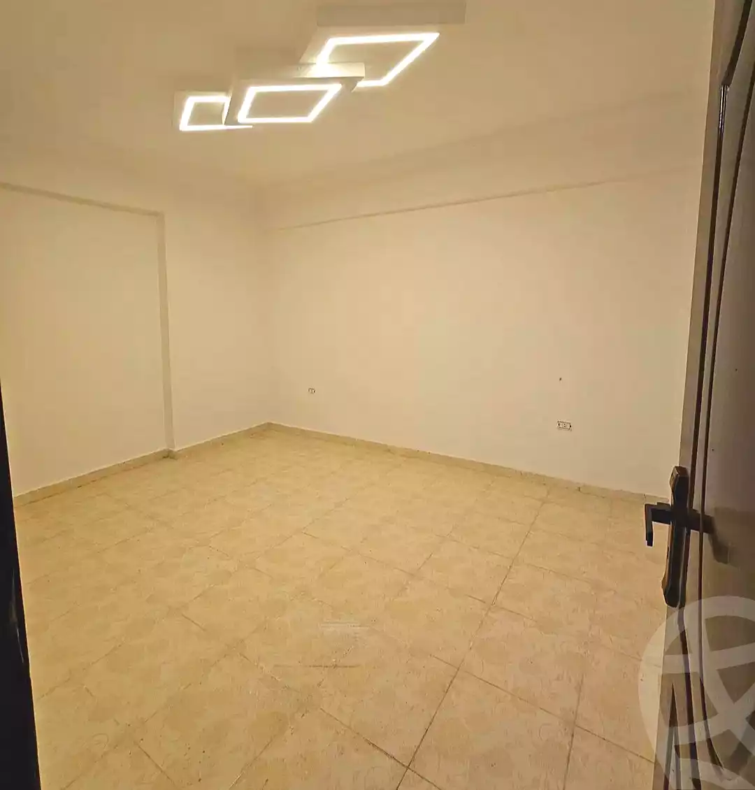 https://aqarmap.com.eg/en/listing/7302103-for-sale-alexandria-miami-el-gaish-rd-st
