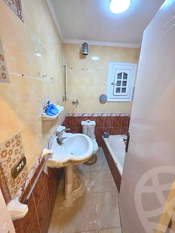 https://aqarmap.com.eg/en/listing/7302405-for-sale-alexandria-sydy-bshr-sydy-bshr-bhry
