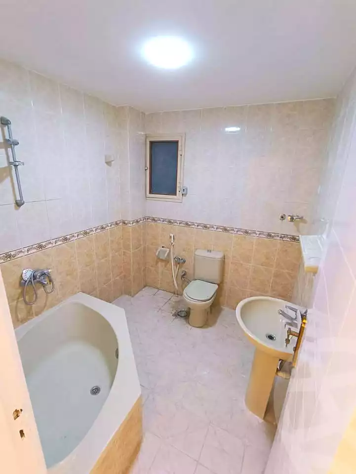 https://aqarmap.com.eg/ar/listing/7302563-for-sale-alexandria-sydy-bshr