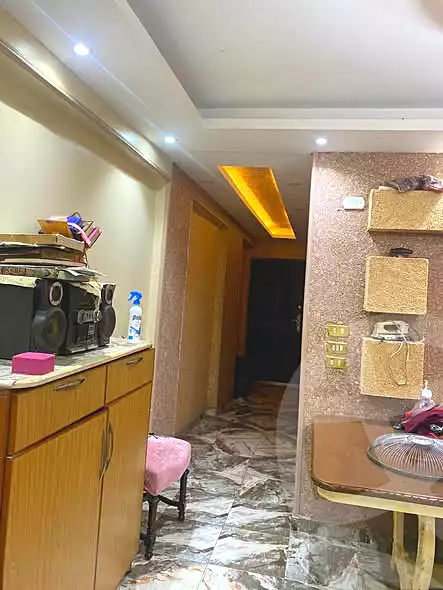 https://aqarmap.com.eg/en/listing/7302735-for-sale-cairo-helwan-el-shareaa-el-sharby-st