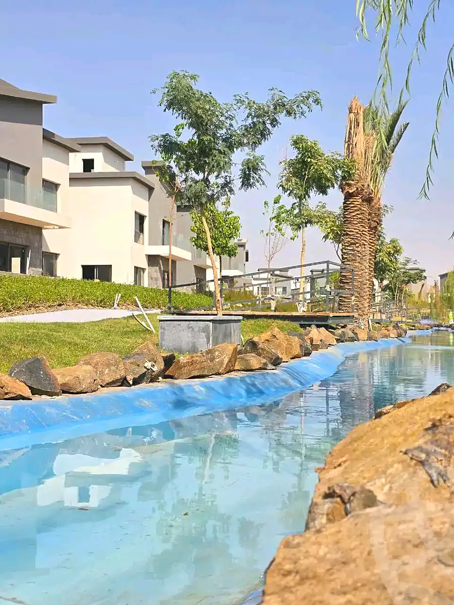 https://aqarmap.com.eg/en/listing/7303116-for-sale-cairo-new-cairo-compounds-kmbwnd-kryk-twn-il-cazar