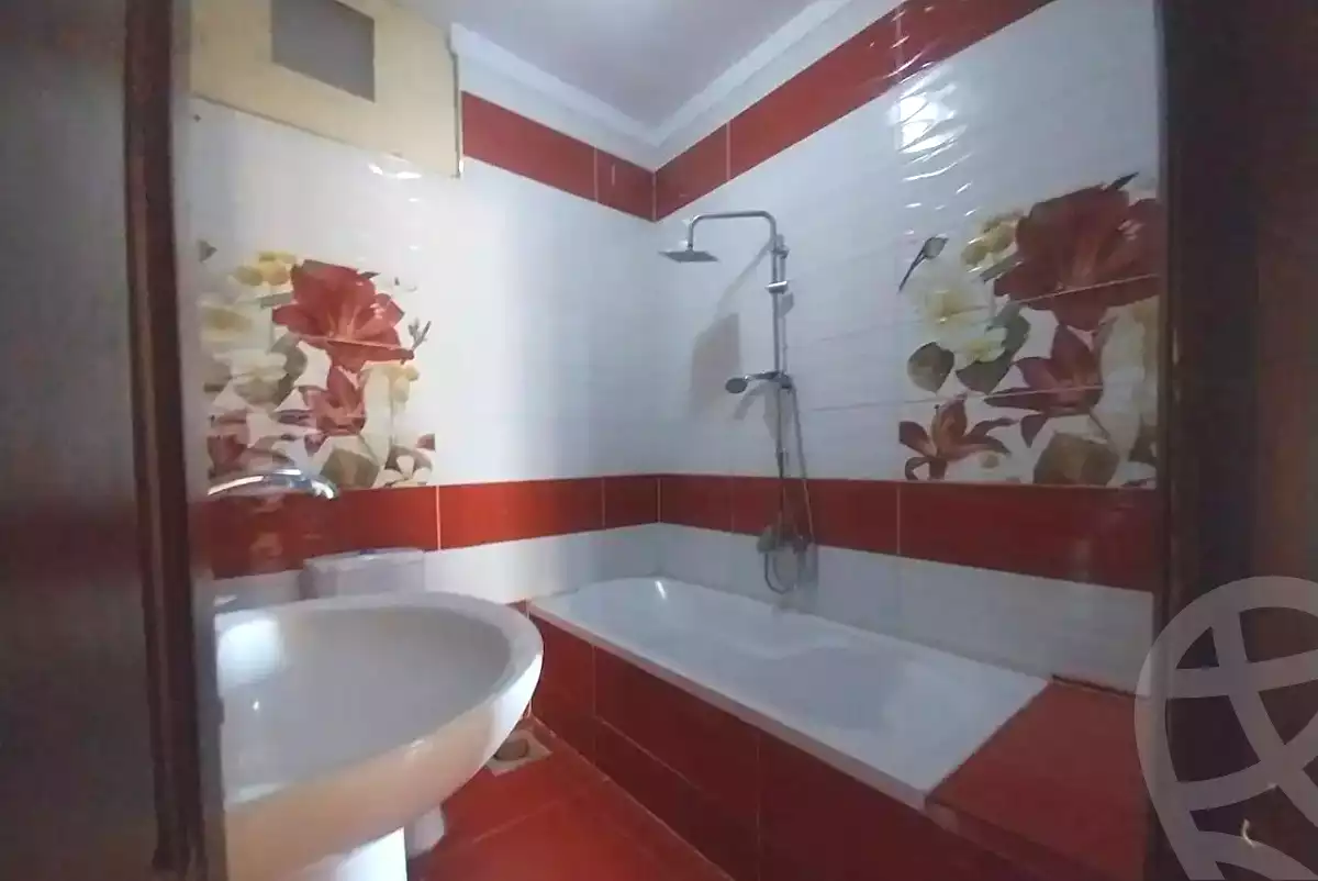 https://aqarmap.com.eg/ar/listing/7303203-for-sale-alexandria-ganaklis-shr-bw-qyr-tryq-lhry