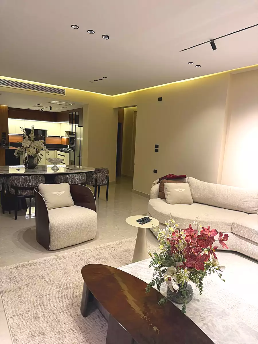 https://aqarmap.com.eg/en/listing/7303446-for-rent-cairo-6th-of-october-jml-bd-lnsr