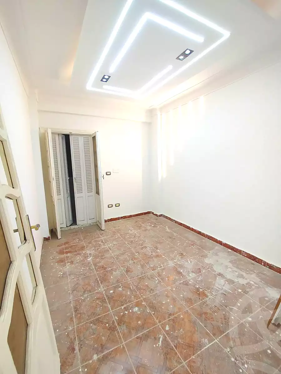 https://aqarmap.com.eg/en/listing/7303457-for-sale-alexandria-lsywf-el-falki