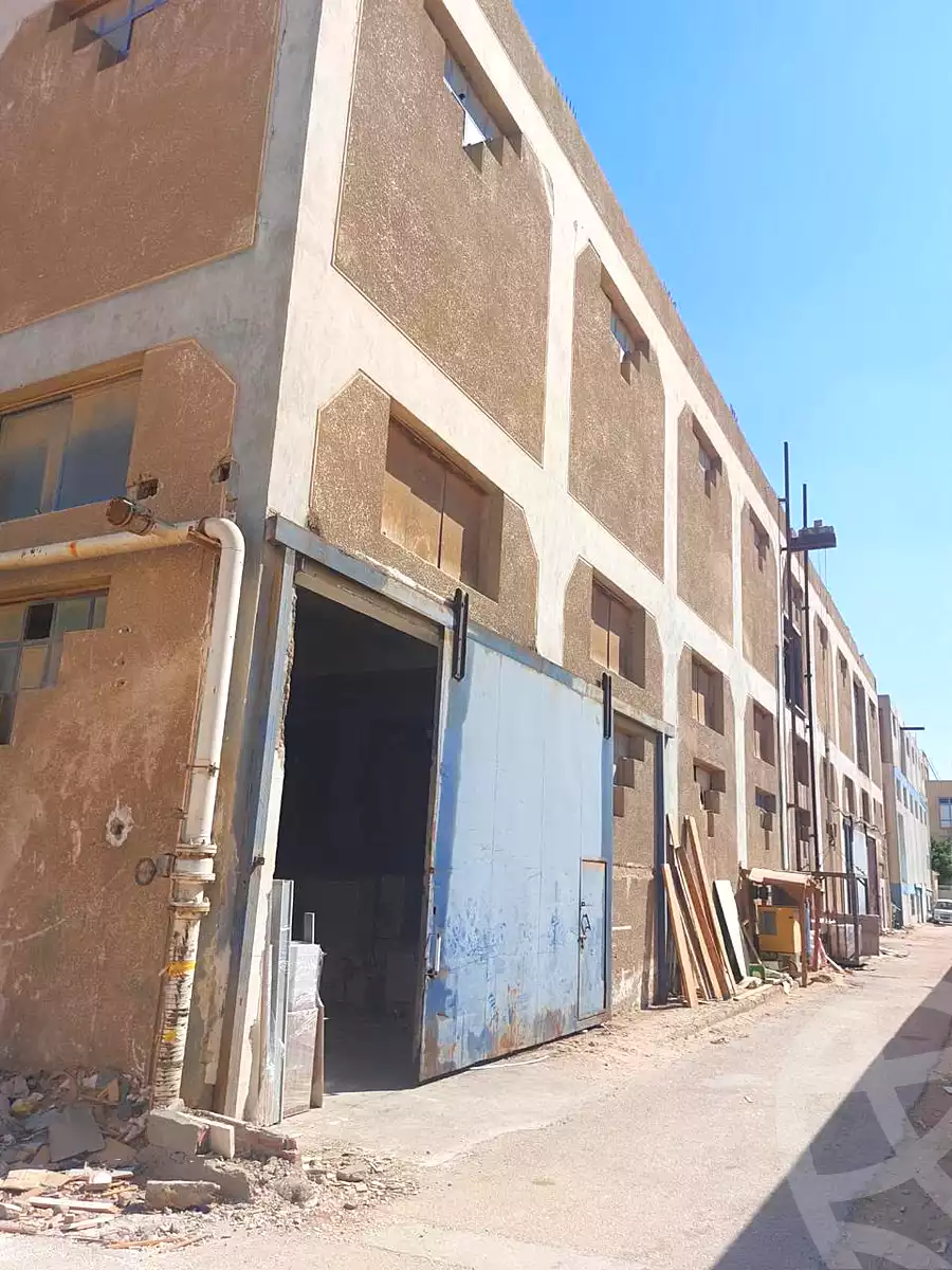 https://aqarmap.com.eg/ar/listing/7303589-for-sale-cairo-6th-of-october-el-mantqa-el-snaaaya-industrial-zone-3
