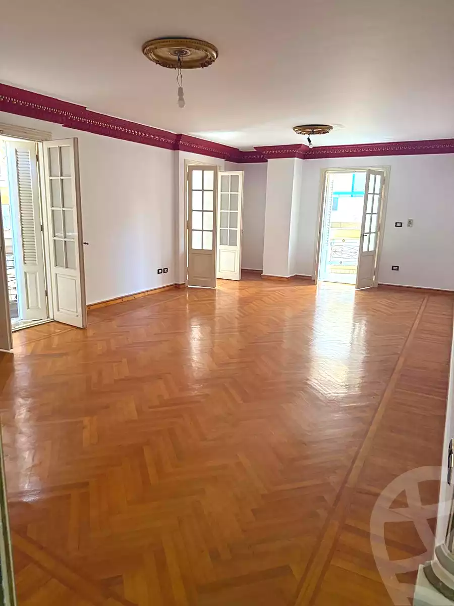 https://aqarmap.com.eg/ar/listing/7303305-for-rent-alexandria-lauran-shr-srhnk