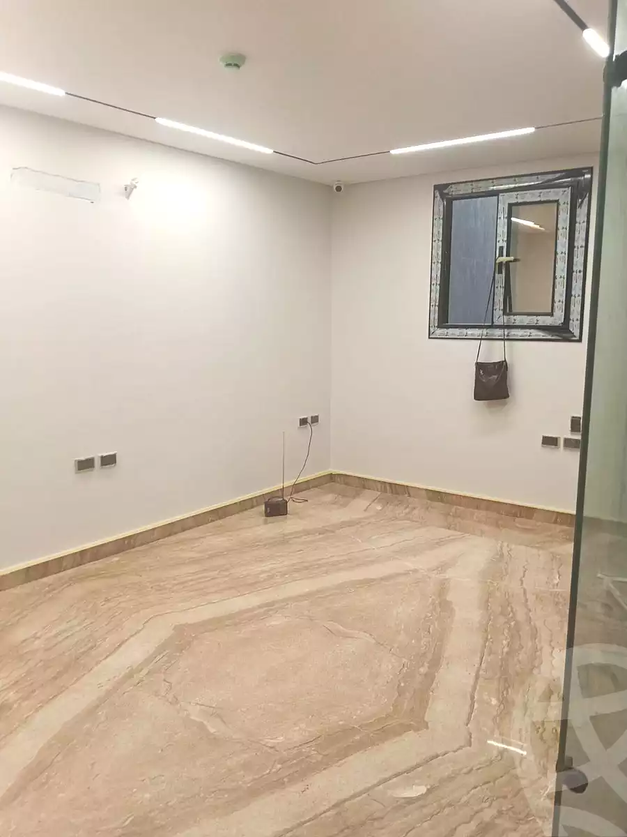 https://aqarmap.com.eg/en/listing/7304159-for-rent-cairo-el-maadi-compounds-rayhanah-plaza