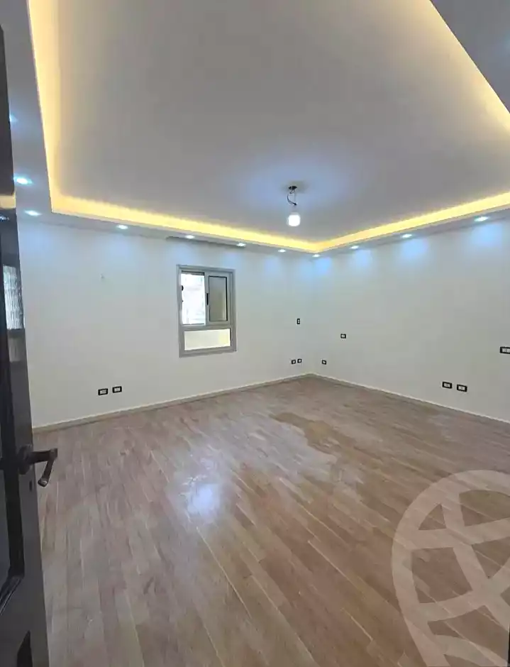 https://aqarmap.com.eg/en/listing/7304428-for-sale-alexandria-stanley-abd-el-aziz-fahmy-st
