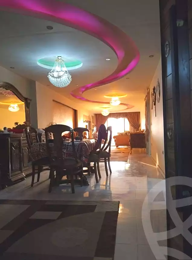 https://aqarmap.com.eg/en/listing/7304494-for-sale-cairo-helwan-hadayek-helwan-nile-corniche-st