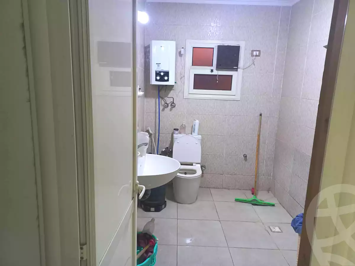 https://aqarmap.com.eg/en/listing/7305266-for-sale-cairo-helwan-helwan-el-sharkeya-heidar-st