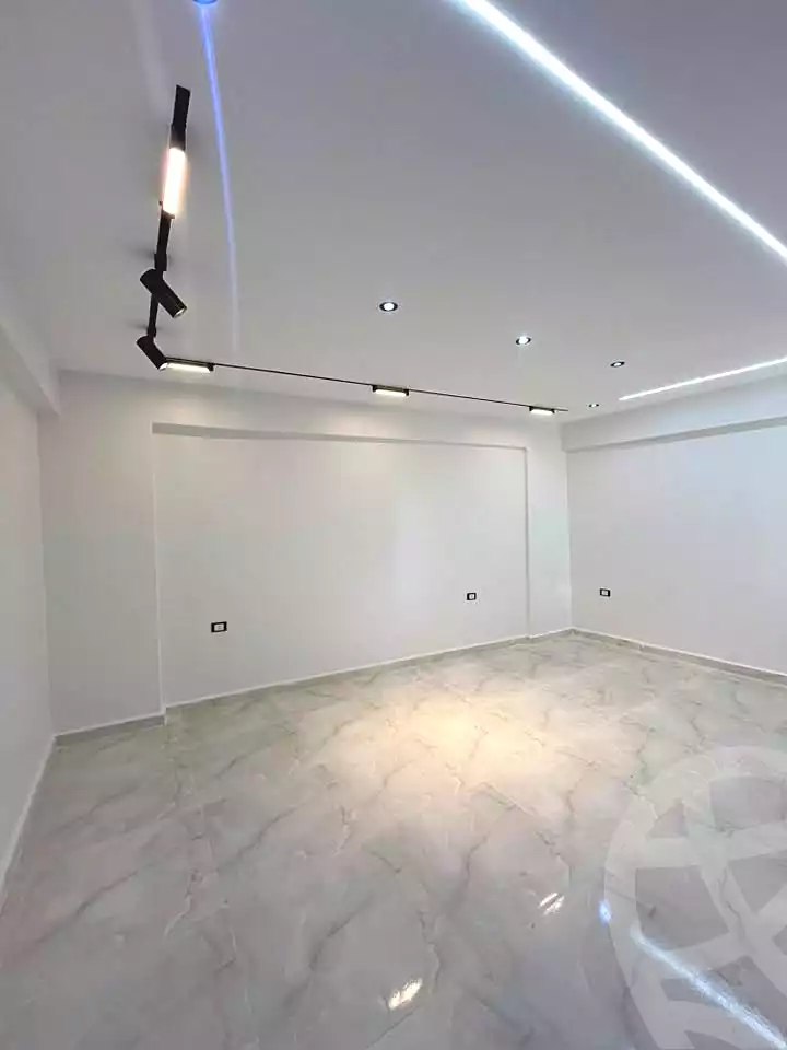 https://aqarmap.com.eg/ar/listing/7305377-for-sale-alexandria-al-agamy-lbytsh-shahr-al-assal-st