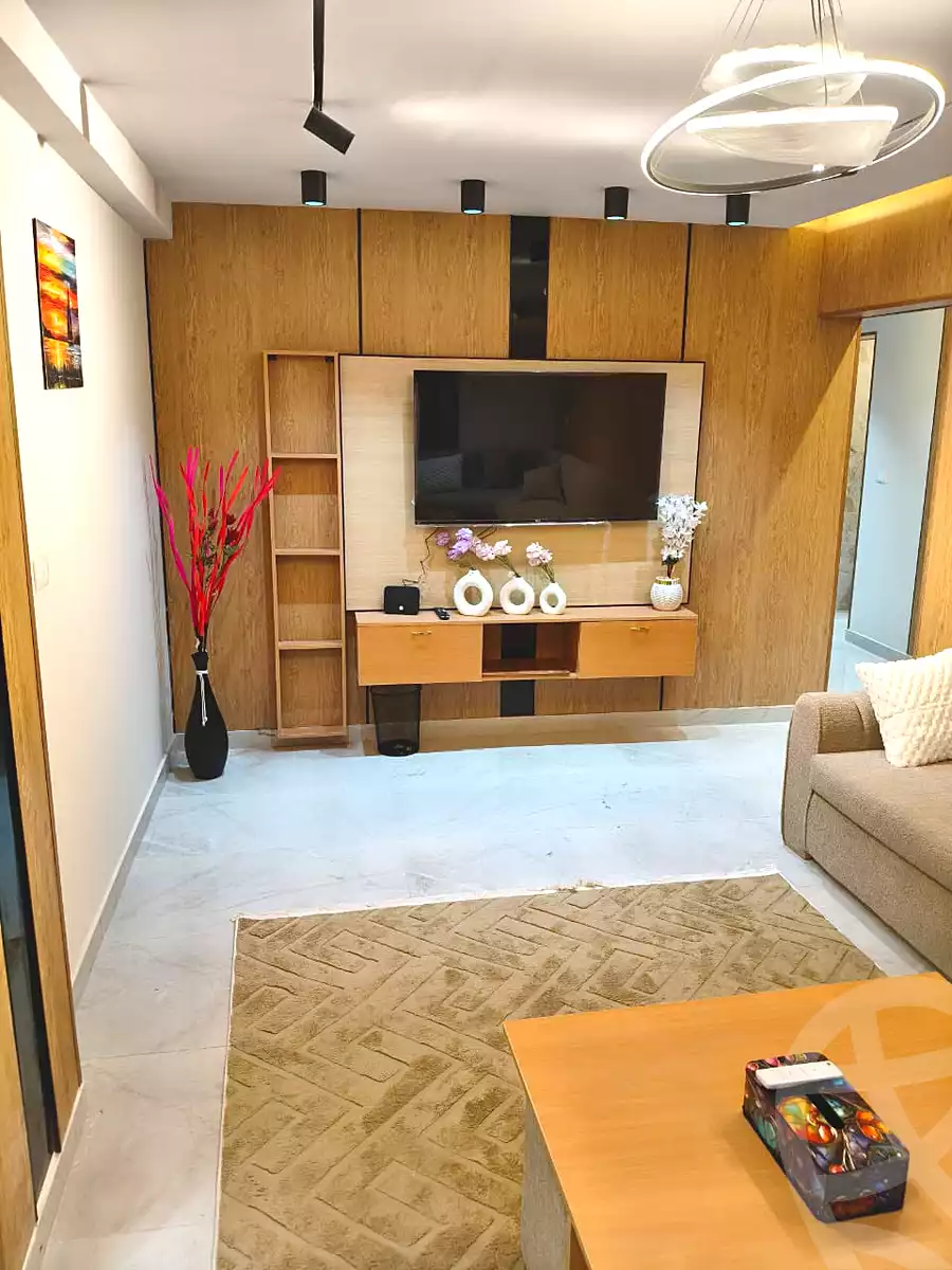 https://aqarmap.com.eg/ar/listing/7305604-for-rent-cairo-6th-of-october-el-ahyaa-neighborhood-1st-eighth-neighborhood