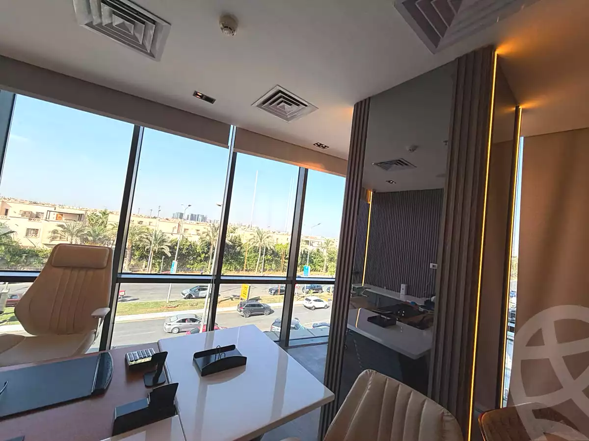 https://aqarmap.com.eg/ar/listing/7306450-for-sale-cairo-el-sheikh-zayed-city-compounds-rytzy-blz-mwl-tybh-llstthmr-l-qry
