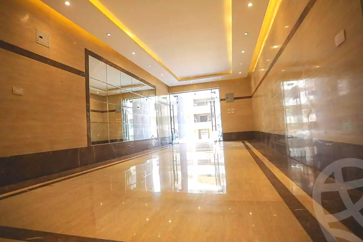 https://aqarmap.com.eg/en/listing/7306460-for-sale-cairo-new-administrative-capital-r8-tj-msr