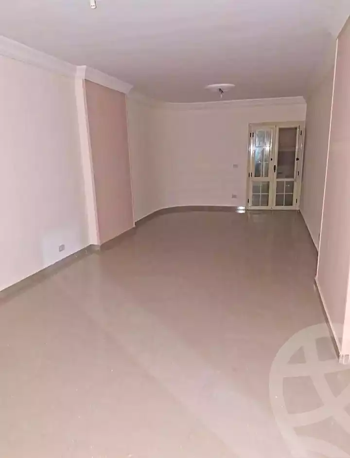 https://aqarmap.com.eg/ar/listing/7306909-for-rent-alexandria-smouha-kamal-el-deen-salah-st