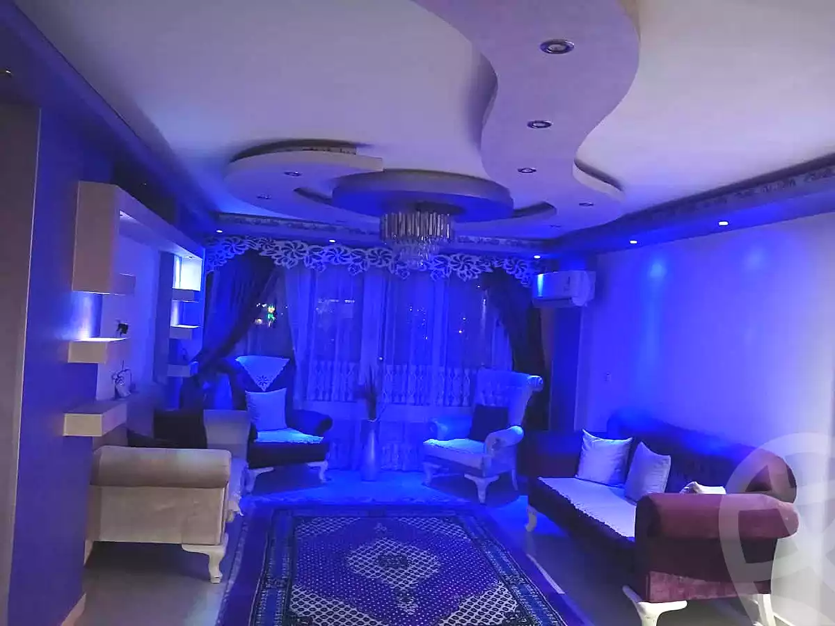 https://aqarmap.com.eg/ar/listing/7306997-for-sale-cairo-shoubra-jzyr-bdrn-ibn-al-rashid-st