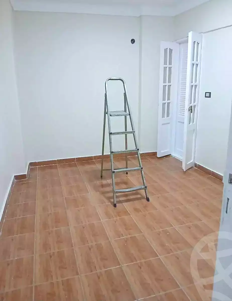 https://aqarmap.com.eg/ar/listing/7307172-for-rent-alexandria-sydy-bshr