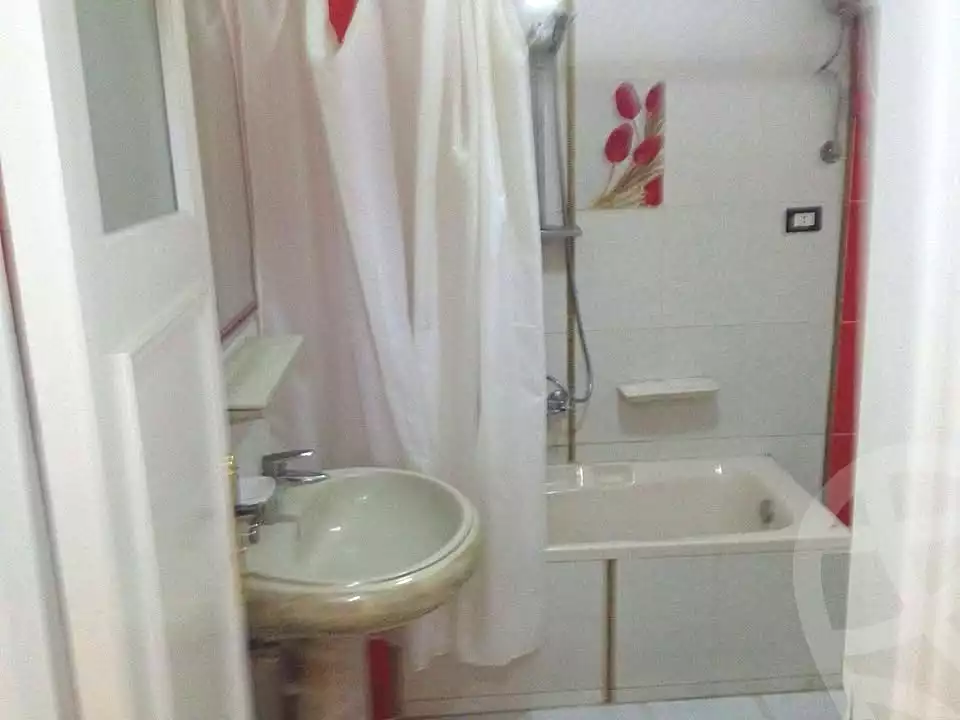 https://aqarmap.com.eg/ar/listing/7307348-for-sale-alexandria-glim